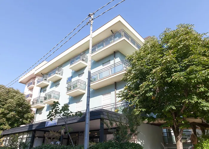 Barbiani فندق 3*